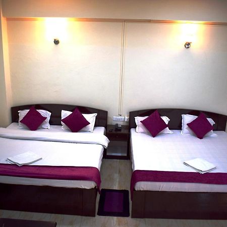 Lily Guest House 실롱 외부 사진