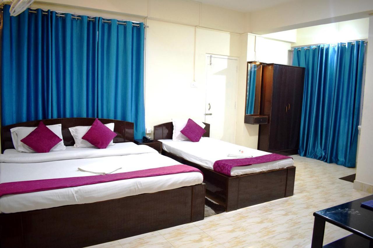 Lily Guest House 실롱 외부 사진