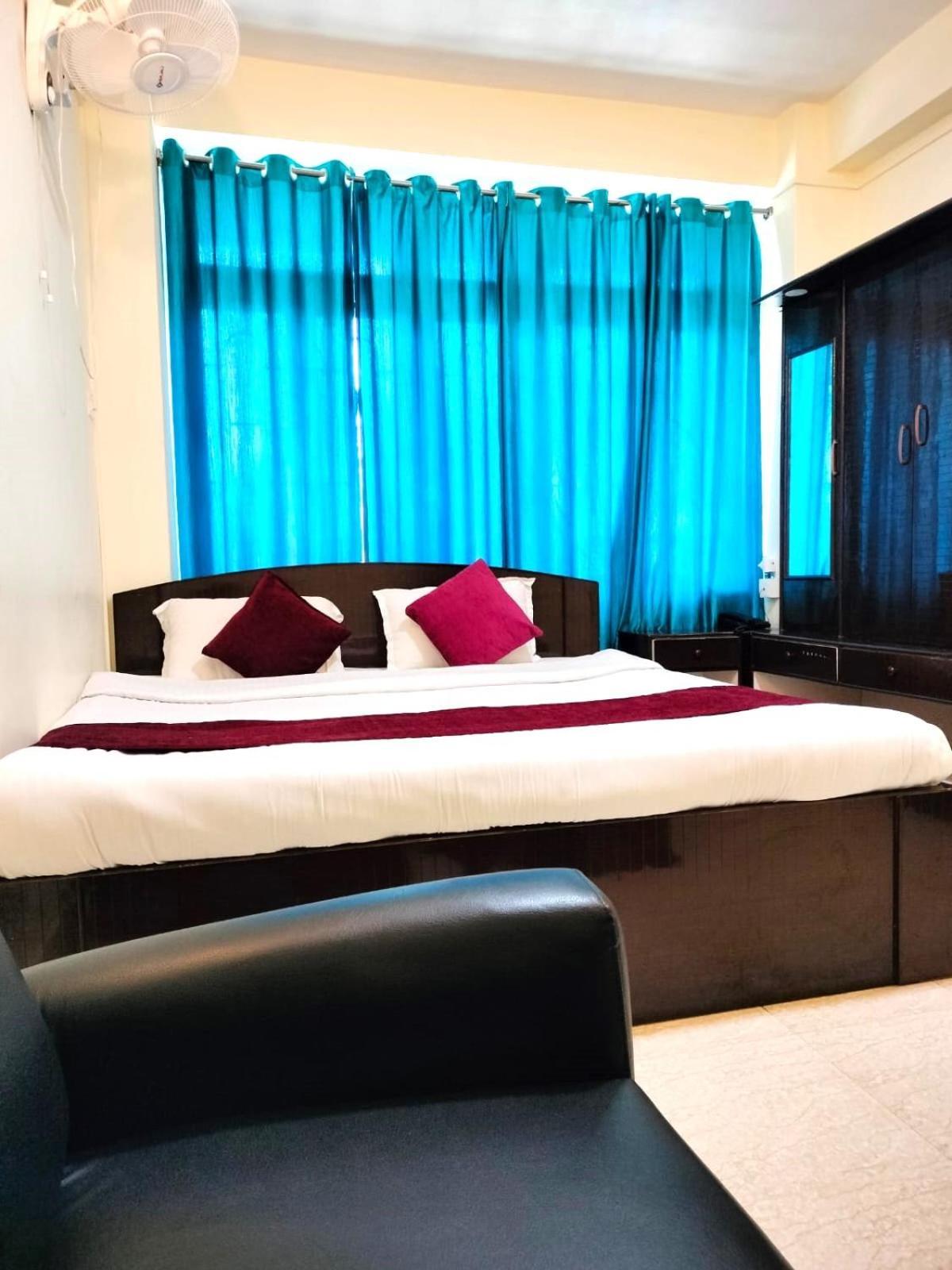 Lily Guest House 실롱 외부 사진