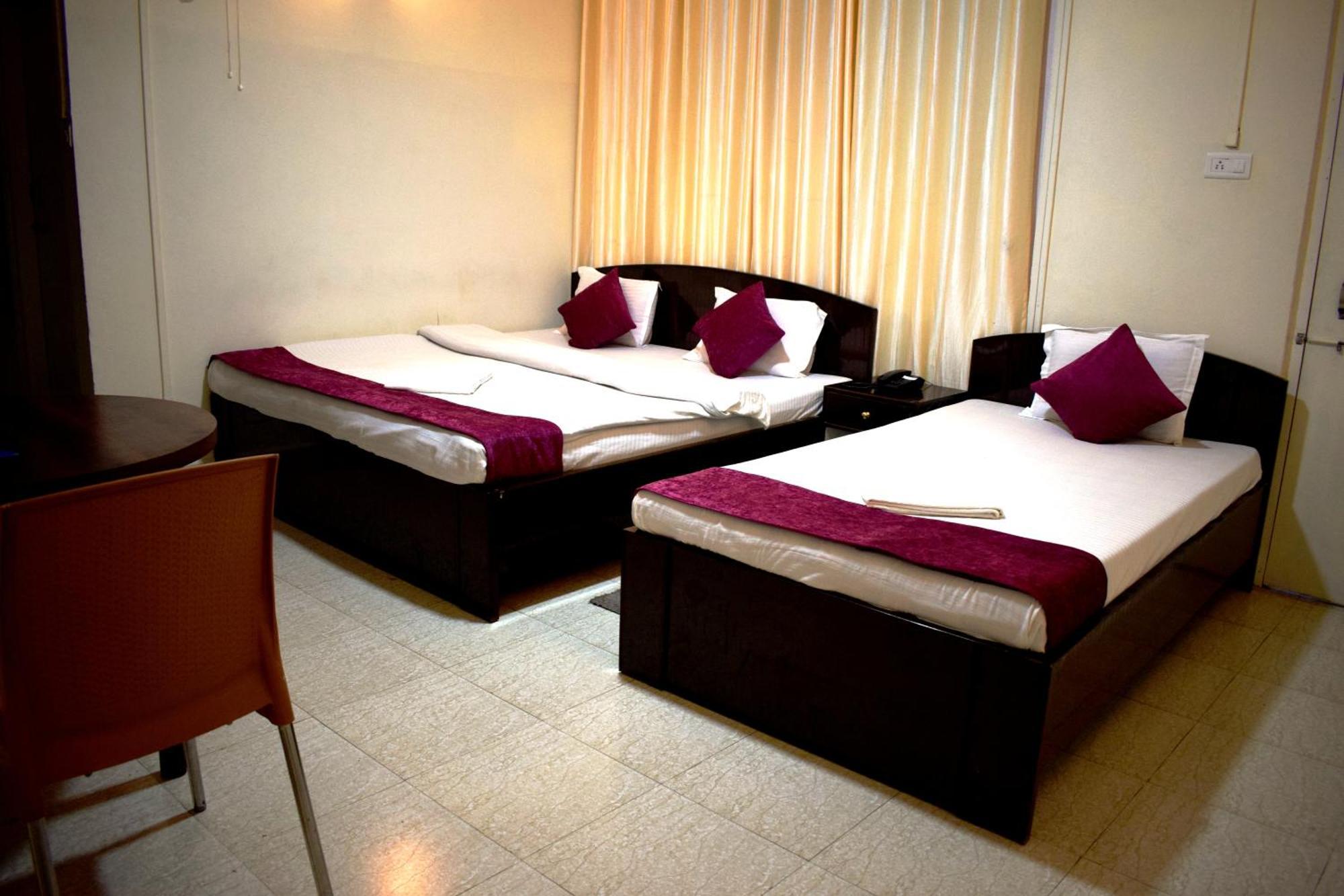 Lily Guest House 실롱 외부 사진